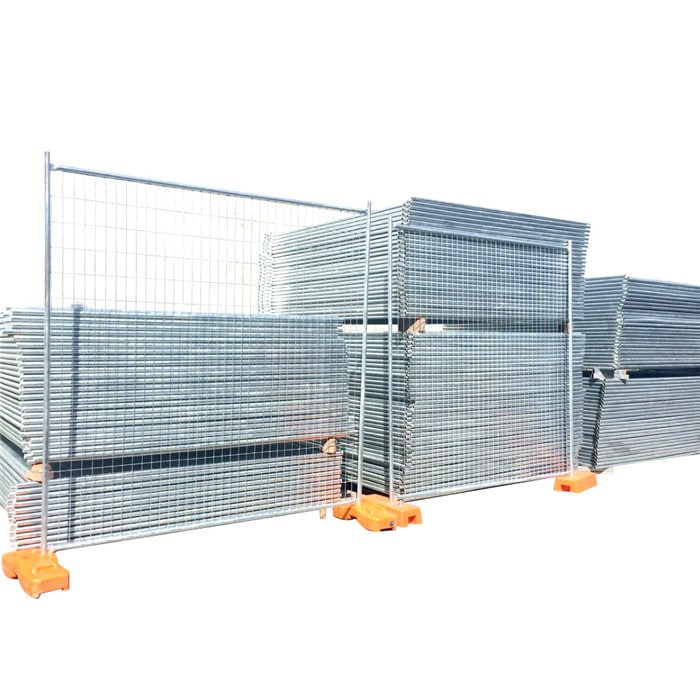40mm galvanised temporary fence installed with clamps and feet in front of panels