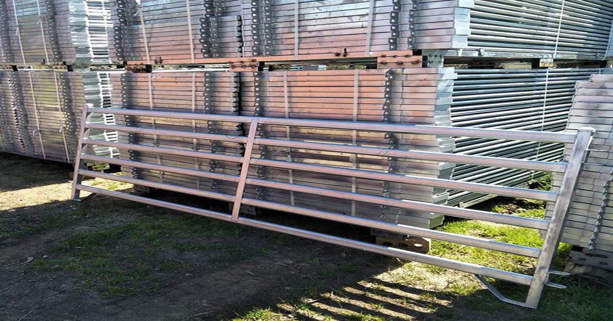 6 Ovals Galvanised Sheep Panel With Gate China Supplier